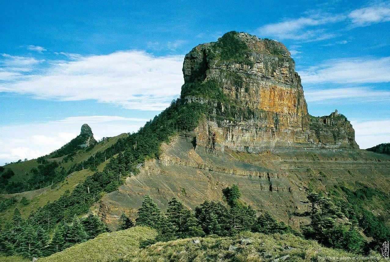名聞遐邇的「世紀奇峰」大霸尖山